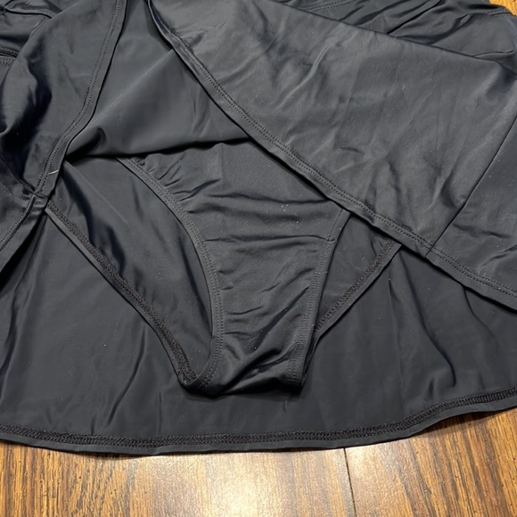 Septangle Swimsuit Skirt  Size 14 - Picture 2 of 4